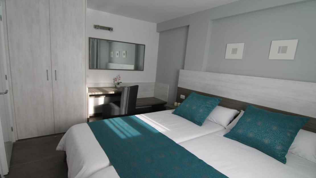 Castillo de Sol Apartments